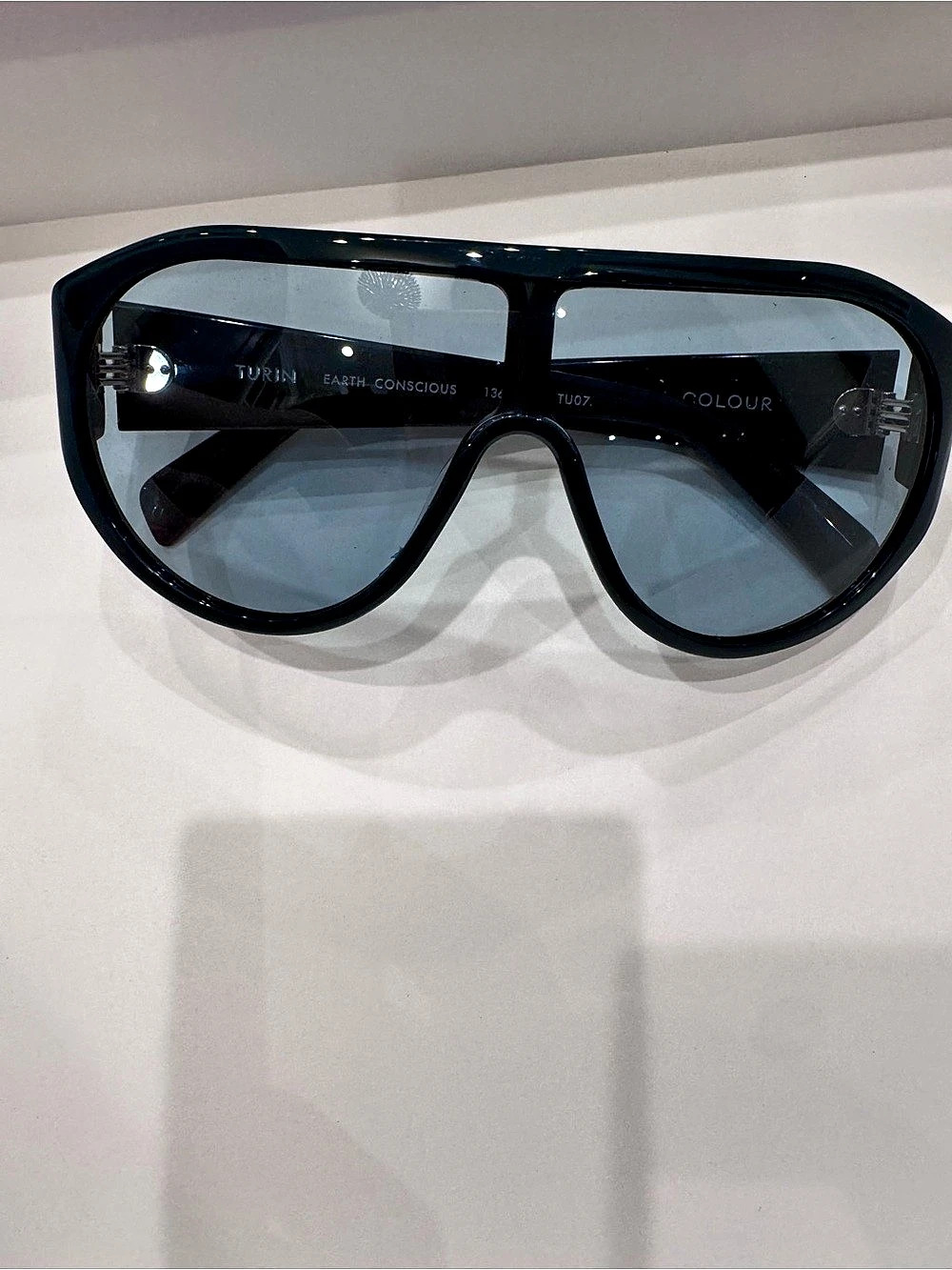CARLA COLOUR Turnin Earth Conscious Sunglasses New